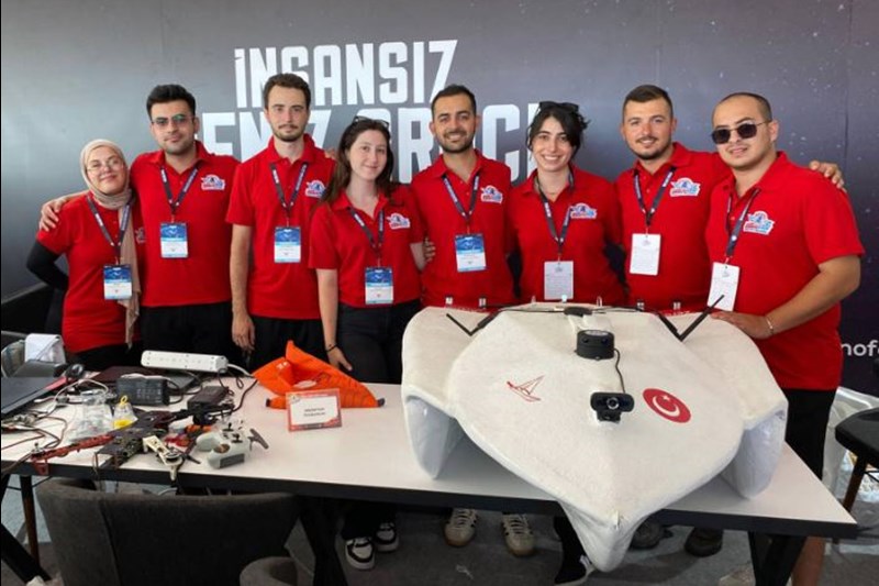 ALKÜ'YE TEKNOFEST'TE EN İYİ TASARIM ÖDÜLÜ ALKÜ'YE TEKNOFEST'TE EN İYİ TASARIM ÖDÜLÜ